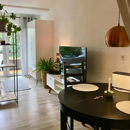 Apartment 'das Kleine Feine' - Ruhige, Helle Mit Parkplatz Und Balkon *