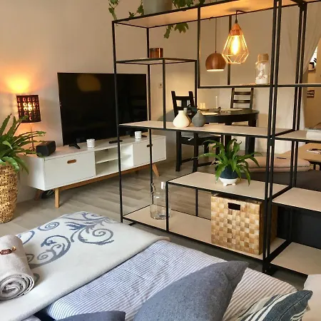 'das Kleine Feine' - Ruhige, Helle Mit Parkplatz Und Balkon Apartment *